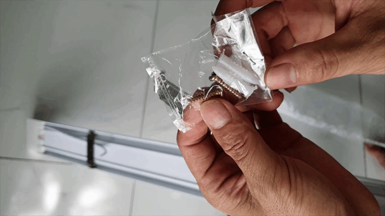 Hướng dẫn lắp đặt đèn bán nguyệt Rạng Đông