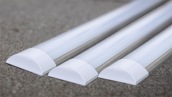 Hướng dẫn lắp đặt đèn bán nguyệt Rạng Đông