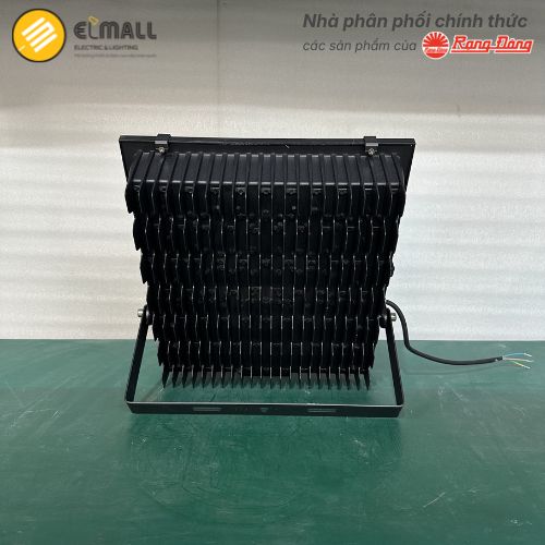 Mặt sau CP06 200W Rạng Đông
