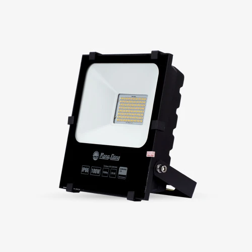 Đèn pha LED 100W CP06 Rạng Đông góc nghiêng mặt trước 3