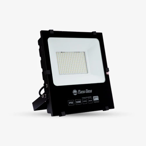Đèn pha LED 150W CP06 Rạng Đông góc nghiêng mặt trước 1