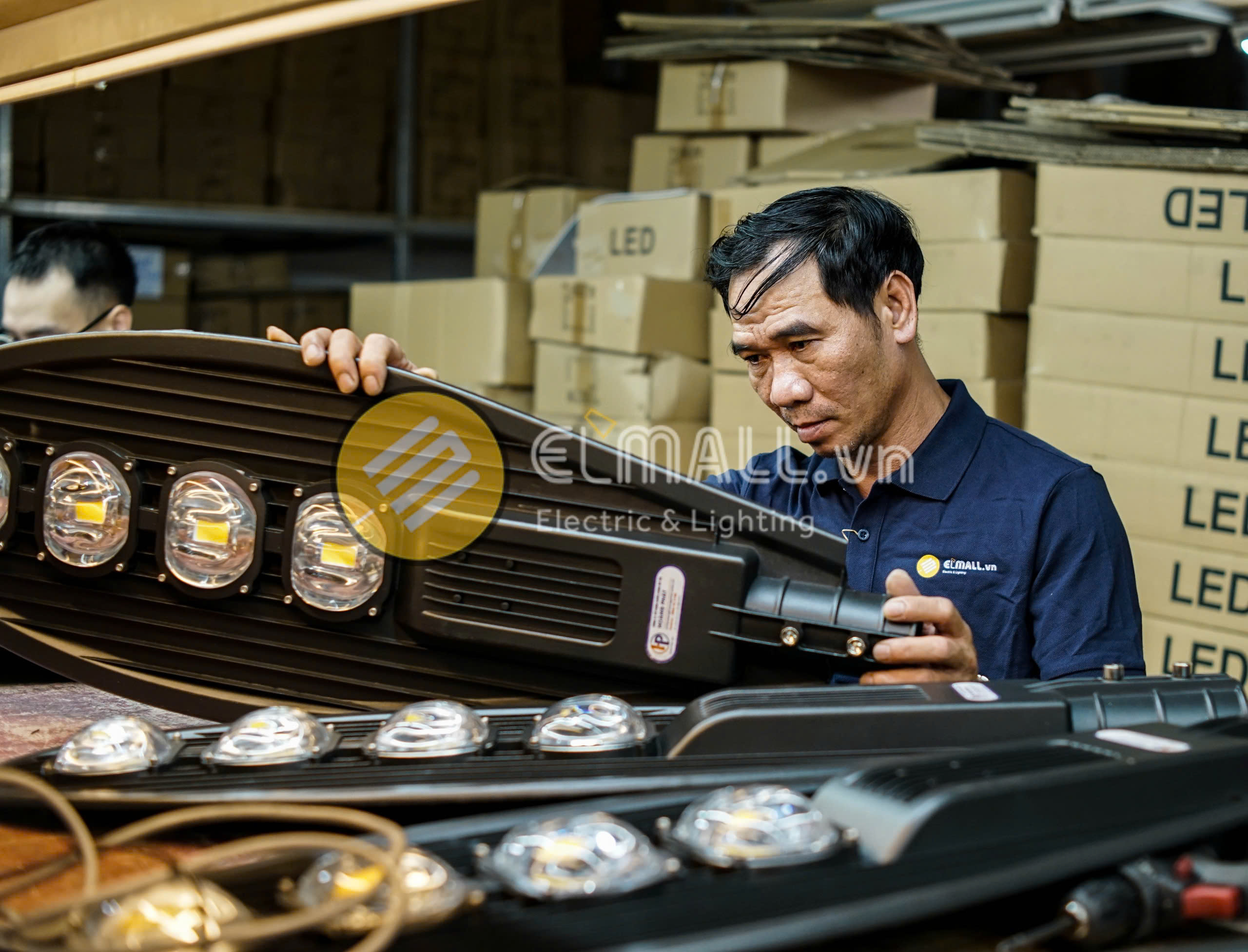 Elmall phân phối đèn LED Rạng Đông chính hãng